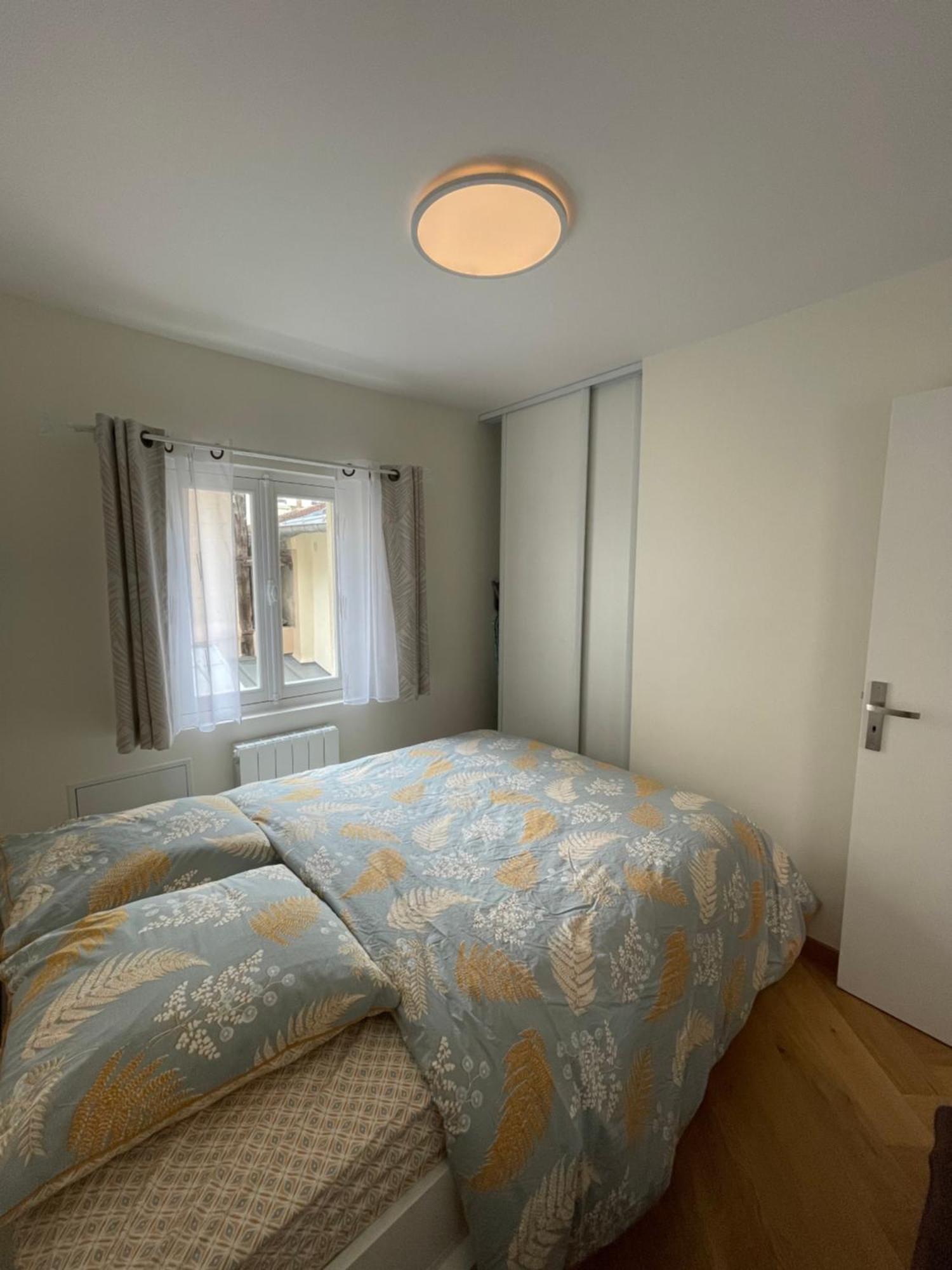 Mimosa Apartment Версал Екстериор снимка