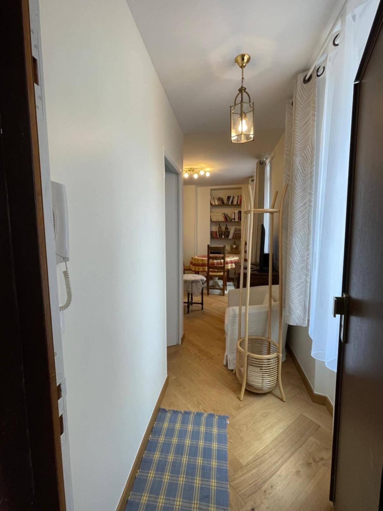 Mimosa Apartment Версал Екстериор снимка