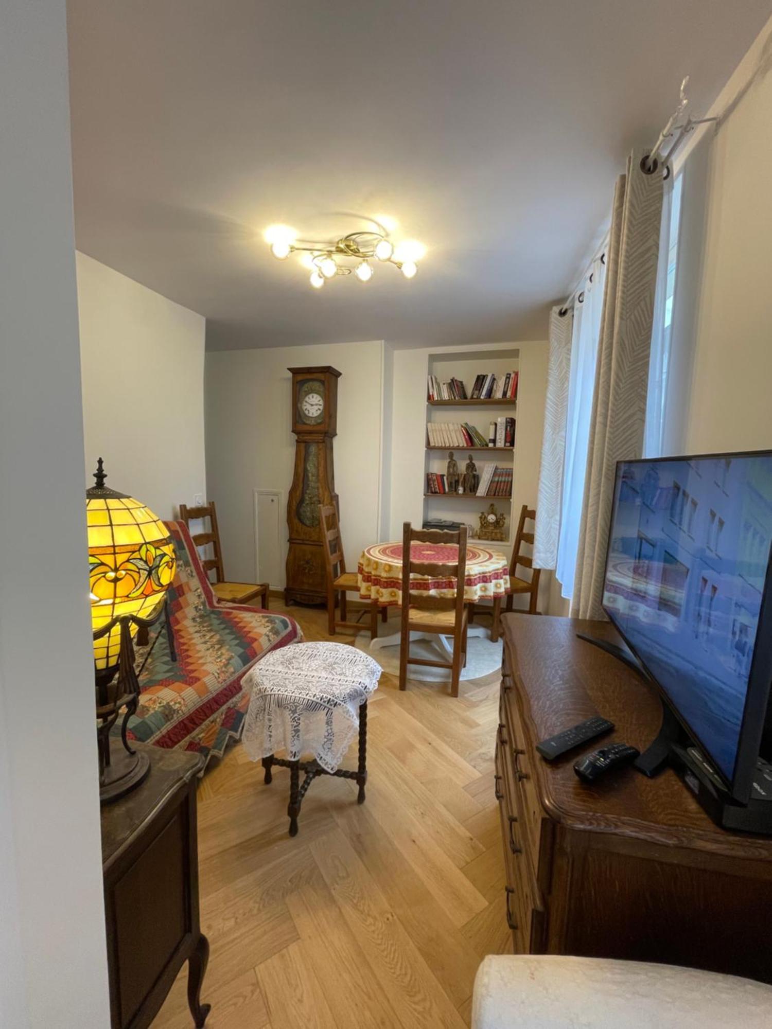 Mimosa Apartment Версал Екстериор снимка